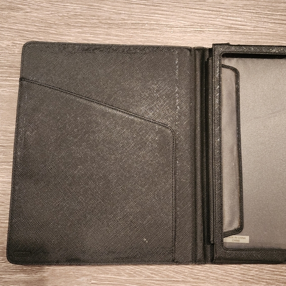 Coach iPad 2 case - Picture 3 of 3